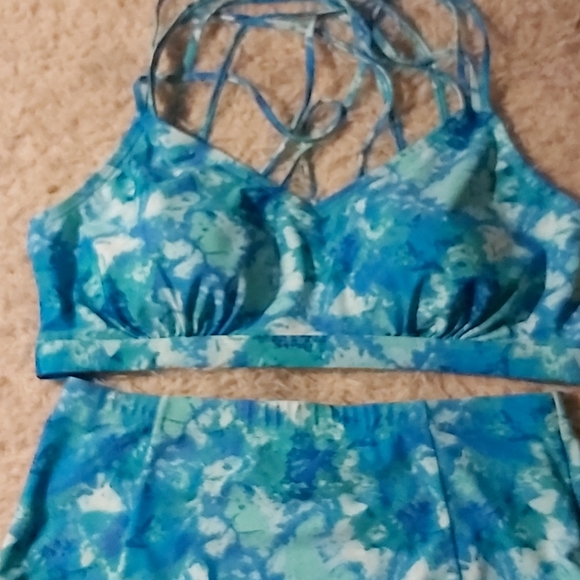 ⭐HOST PICK⭐Plus size Bikini Top & matching bottom - Picture 6 of 8